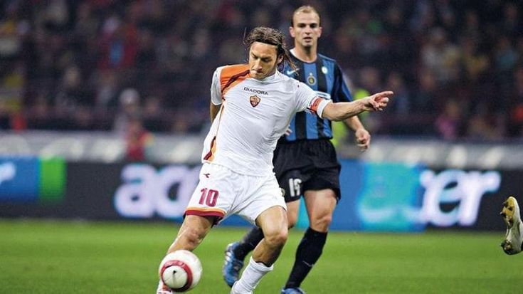 Totti, i gol che hanno fatto la storia: dal Foggia al Cesena, lo Scudetto, i cucchiai e i derby