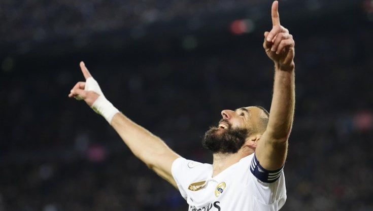 Benzema, due triplette con vista Champions: il Pallone d'oro fa rivivere al Chelsea l'incubo di un anno fa