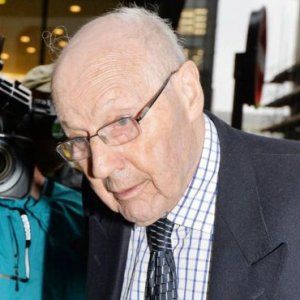 G.B., vescovo condannato per pedofilia "protetto da esponenti della famiglia reale"