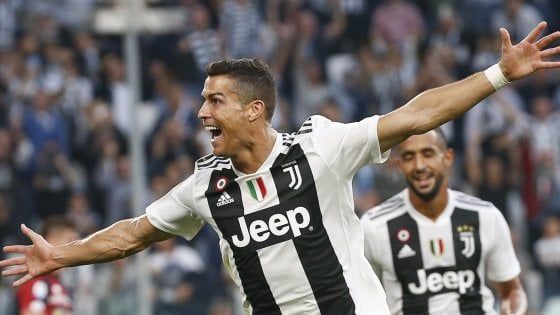 Juventus, Matuidi abbagliato da Ronaldo: "È un leader, fa cose incredibili"