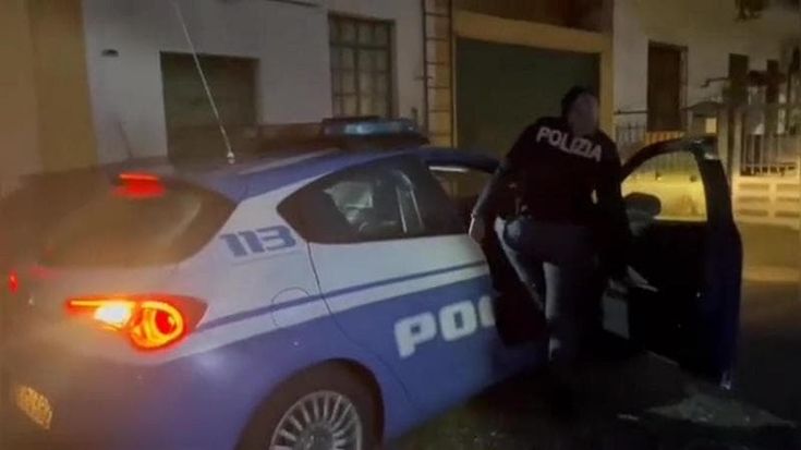 Stupro dopo la rapina a una coppia ad Afragola, in un video le urla della vittima