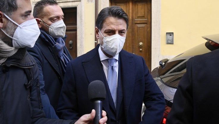 M5S in tilt perde altri pezzi: "Così nessuno ci capisce più"