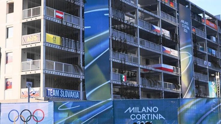 Al Villaggio Olimpico i preservativi col logo della Regione, Fontana: “Prevenzione e buon senso”