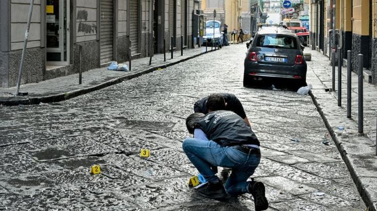 Quindicenne ucciso a Napoli, un docente: “La scuola dove era iscritto smembrata per risparmiare”