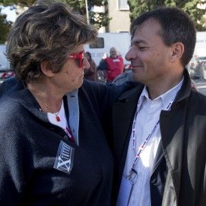 Tentazioni di scissione e appelli a Renzi: il Pd in piazza con la Cgil chiede "pi&ugrave; sinistra"
