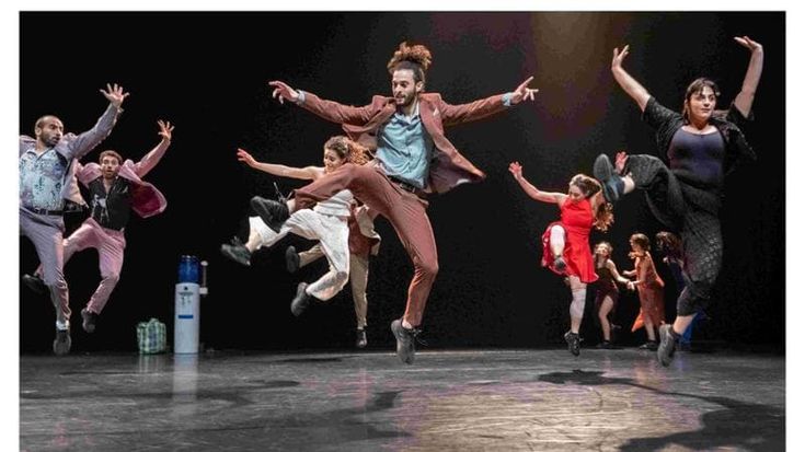 Bolzano Danza, la dabke che resiste: il finale è nel segno della Palestina