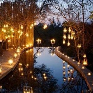 Al Nabilah la notte delle candele nella villa delle fate