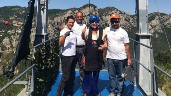 Potenza, a 90 anni prova il "Volo dell'angelo" sulle Dolomiti lucane