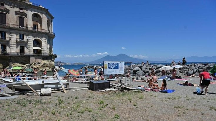 Romeo vuole un lido di lusso sulla spiaggia delle Monache. Archistar al lavoro, ma è polemica