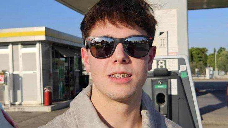Barcellona, rissa fuori dal bar. In coma un italiano di 21 anni: “Discutevano sui mondiali”