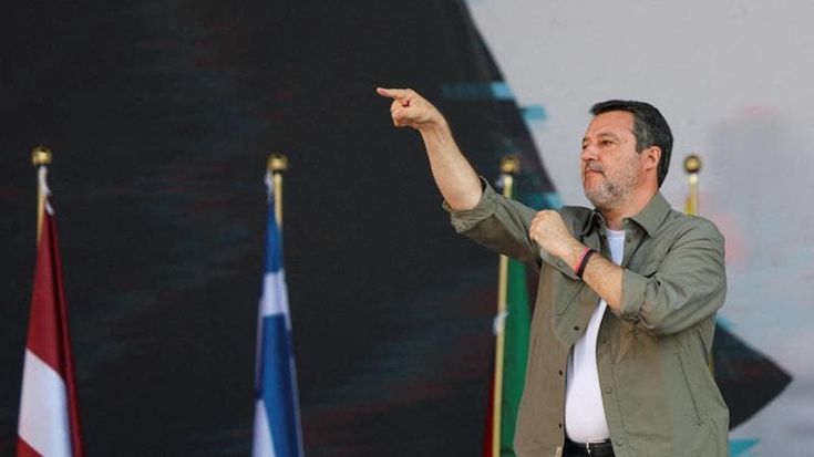Lega, Salvini frena i ribelli del nord: no cambio statuto, non possiamo fare un congresso all’anno