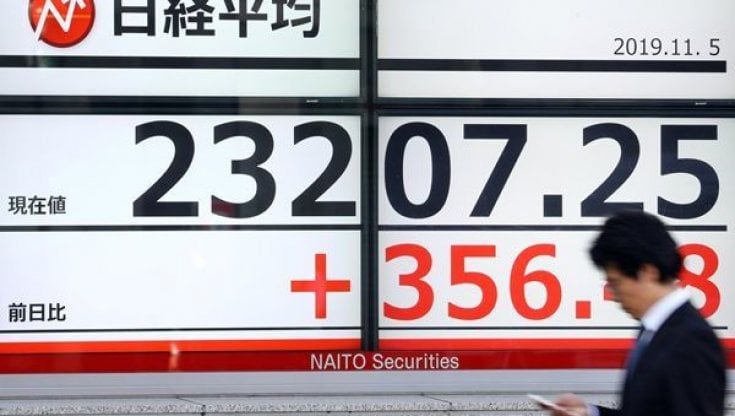 Giappone: il fallimento di Suga mette a rischio la ripresa di Tokyo