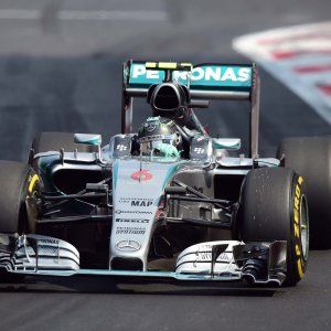 F1, in Messico doppietta Mercedes, disastro Ferrari