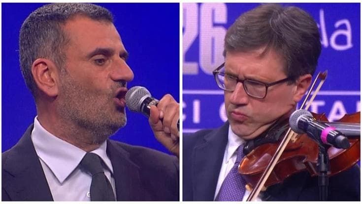 'Sanremo da pecora', cantano i politici: Decaro alla voce e Nardella al violino trionfano con 'Rossetto e Caffè' di Sal Da Vinci