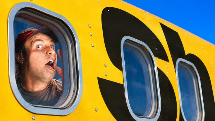 L’influencer vuole comprare Spirit, la compagnia aerea fallita. Raccolta fondi tra i follower