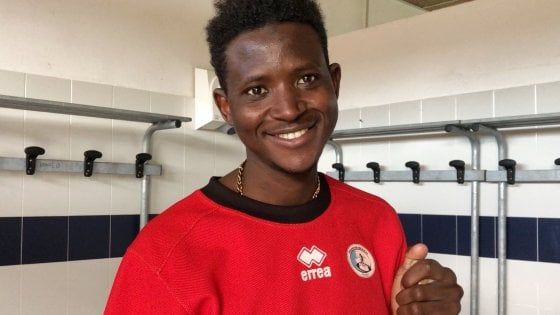 La storia di Sow, da ragazzino in fuga dalla guerra civile all'atletica leggera a Firenze