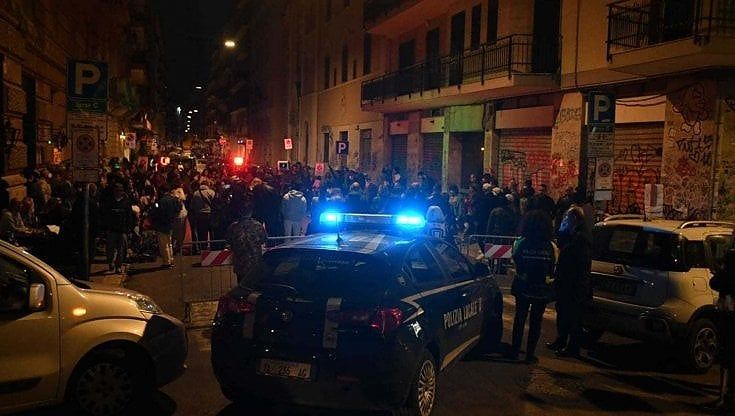 "Droga, a Madonnella nuvole di fumo nelle strade. La movida selvaggia attira sempre più pusher"