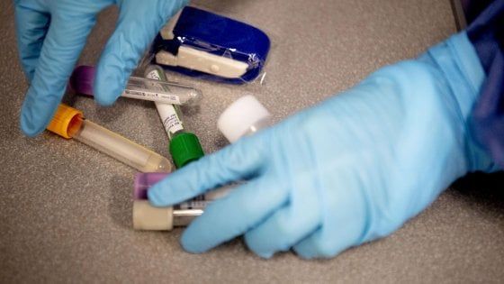Coronavirus, positiva una insegnante di Francavilla Fontana (Brindisi): in ospedale in buone condizioni