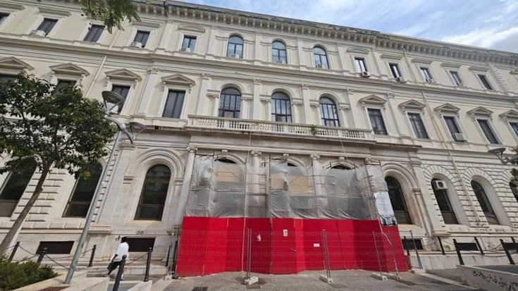 Il Salone dorato e i tre portoni: a Bari l’Ateneo svela la grande bellezza dei suoi tesori nascosti