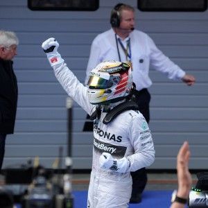 F1, Hamilton: ''Mercedes incredibile''. Vettel: ''Non mi arrendo''