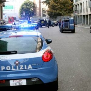 Violenza sessuale, pedina e aggredisce studentessa a Firenze: arrestato