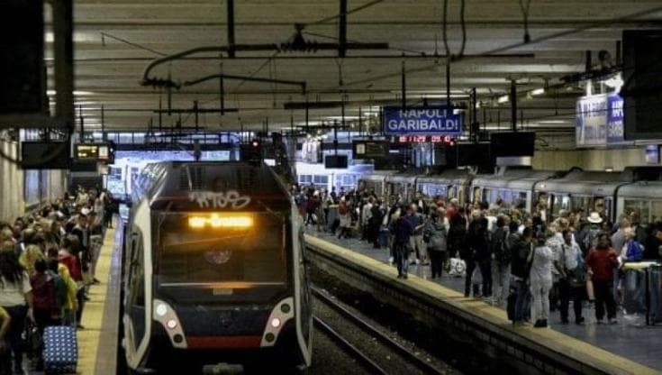 Circum, domenica a rischio ressa e disagi: sciopero e cancellata la fermata di piazza Garibaldi