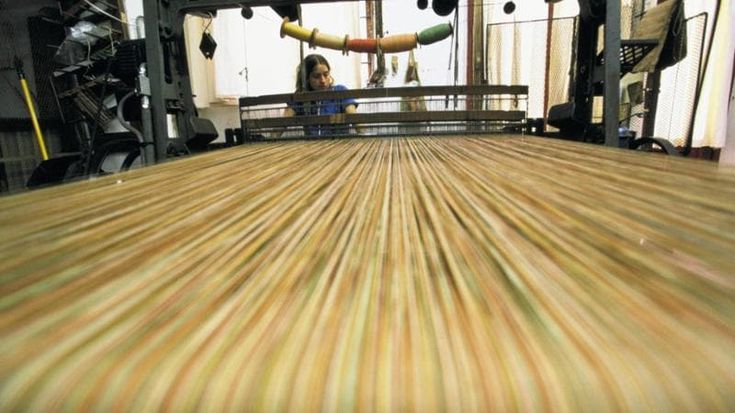 Il sistema moda cresce e ha fame di lavoratori: “Servono nuove scuole per creare specialisti”