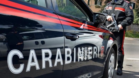 Droga nel Foggiano, 7 arresti: tra i clienti anche ragazzini. "Un padre minacciato di morte per debito del figlio"