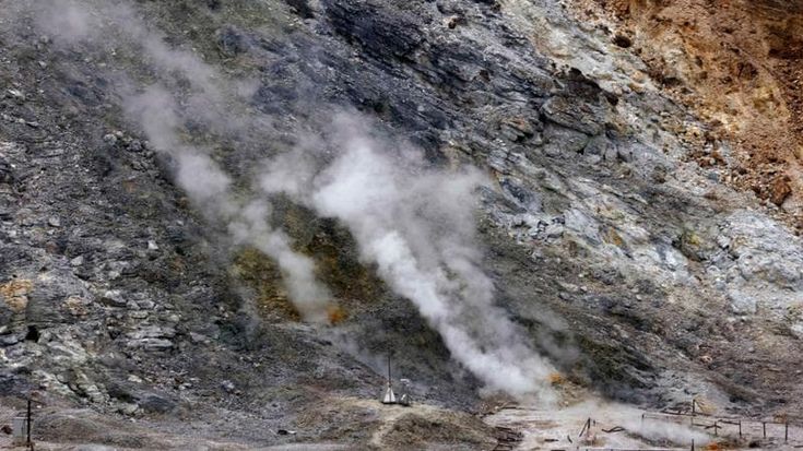 Campi Flegrei, anidride carbonica: l’Asl 2 ordina l’acquisto di 35 maschere antigas