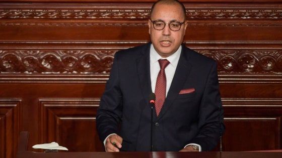Tunisia, via libera del Parlamento al governo Mechichi 