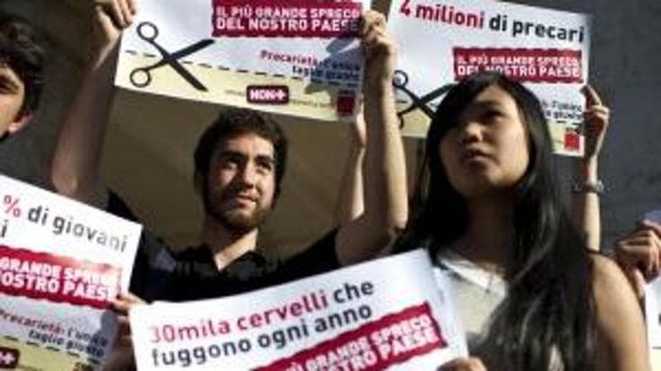 Instantanea dell’Italia, il Paese che diventa vecchio: il nuovo saggio di Alessandro Rosina