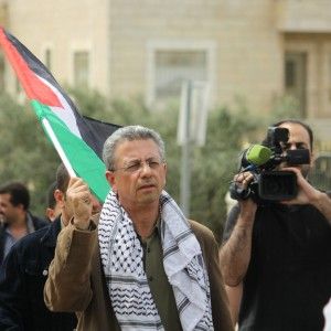 Barghouti: "Ora ci vuole l'Intifada della non violenza"