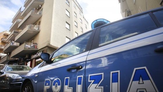 Droga, blitz a Foggia: sette arresti. Al telefono 'cornetti' o 'latte' per indicare eroina o hashish