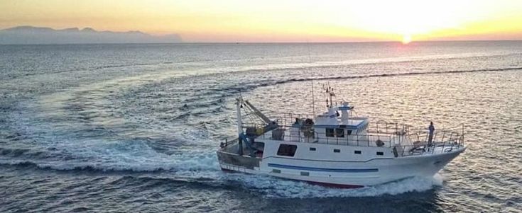 Trapani, il cacciamine Numana inizia le ricerche del peschereccio disperso