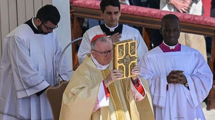 Parolin: “Siamo smarriti ma tocca a noi accogliere l’eredità di Francesco”