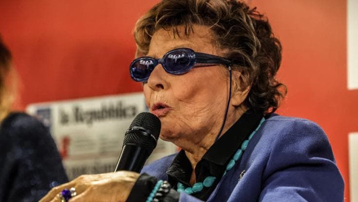 Dacia Maraini: “L’amicizia è più nobile del sesso, non s’interrompe per stupidaggini. Vedi Totti e Blasi”