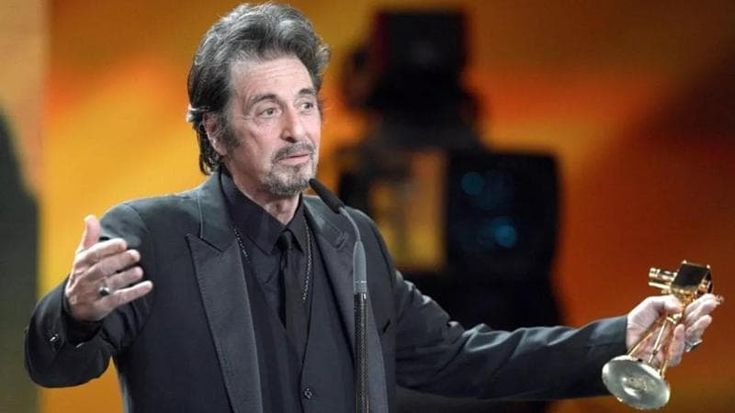 Al Pacino si racconta nel libro ‘Sonny Boy’: il ragazzo di strada con il sogno e il talento d’attore