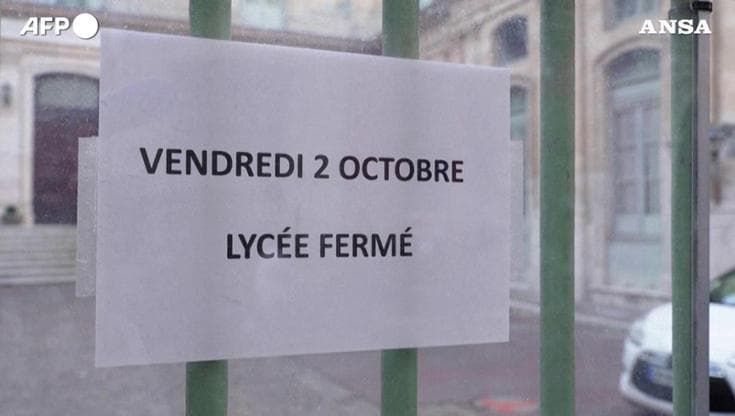 Francia, protesta degli studenti a Marsiglia: licei chiusi e sorvegliati dalla polizia