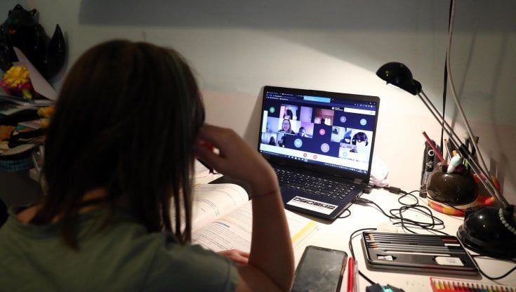 "Aiuto, mi tengono prigioniera in casa, liberatemi", la mail ai carabinieri 