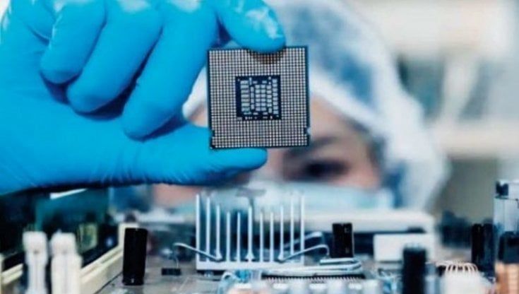 Intel, partita aperta: ipotesi Volpiano per i microchip
