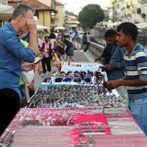 Ambulanti, massaggi, autolavaggi: boom di imprese straniere