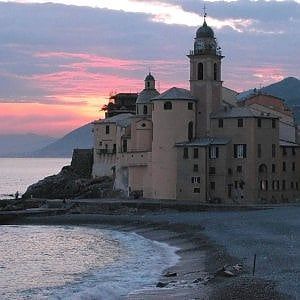 Dormi tre paghi due, week-end allungato in Liguria