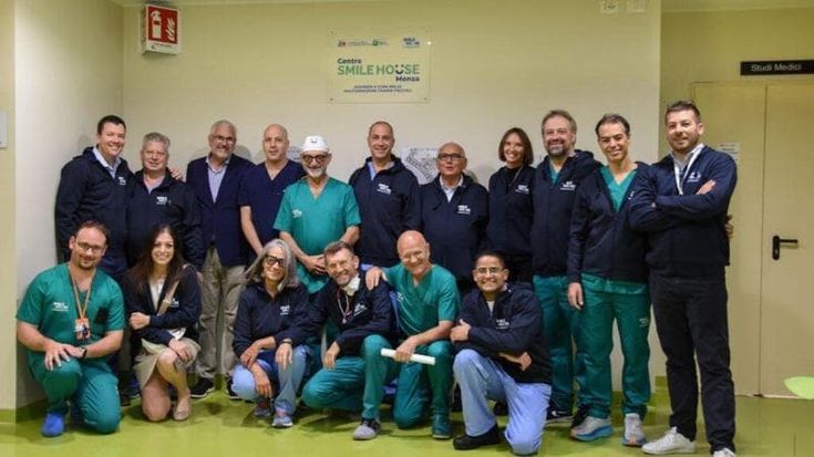Le gemelline siamesi separate a Monza, il miracolo riesce a metà: solo una sopravvive