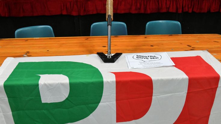 Il simbolo Pd sparisce da Catania a Trapani