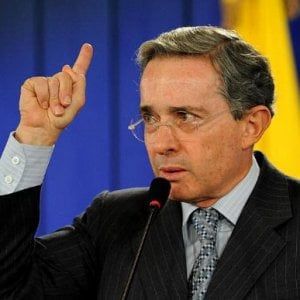 Uribe: "Santos non ha firmato la pace, ha ceduto la Colombia alle Farc"