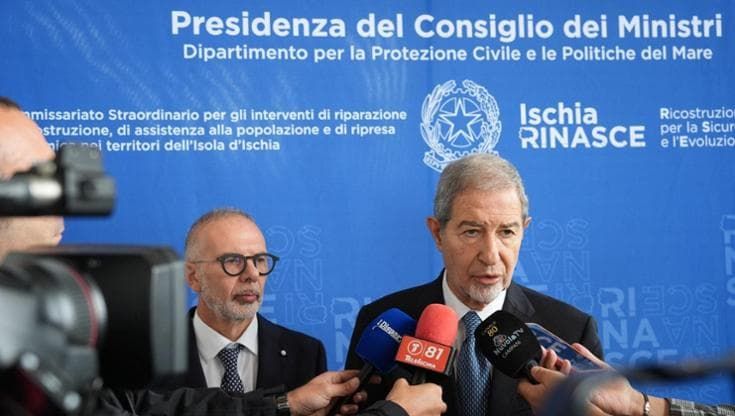 Campi Flegrei, Musumeci: “La manifestazione? I sindaci non mi avevano avvisato”. La replica: “Falso”