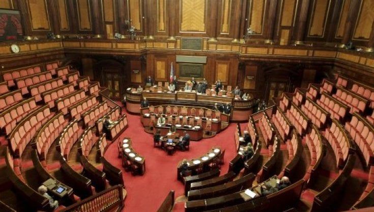 Dl Riaperture, via libera dal Senato con 214 sì. Tra le misure: confermata la ristorazione al chiuso e nuove modalità di ingresso nelle Rsa