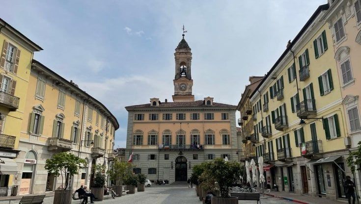L'esperimento di Ivrea: campo largo Pd-M5s per riconquistare la città