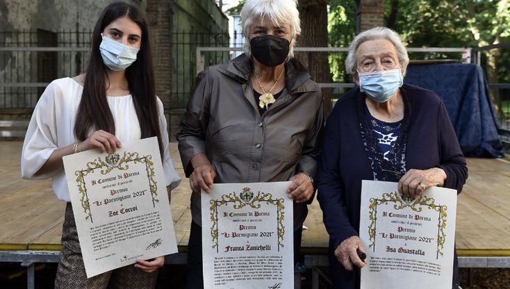 Premio Le Parmigiane a Zoe Coccoi e Franca Zanichelli. Menzione speciale a Isa Guastalla