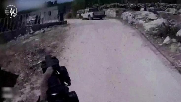 Media Idf, "Vasta operazione anti-terrorismo in Cisgiordania": le immagini del blitz ripreso dalle bodycam dei militari